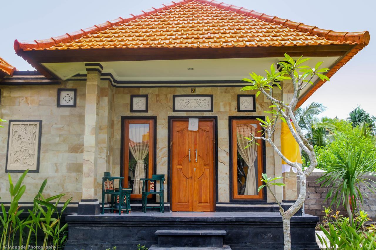 Deindra Nusa Inn Lembongan Exterior photo