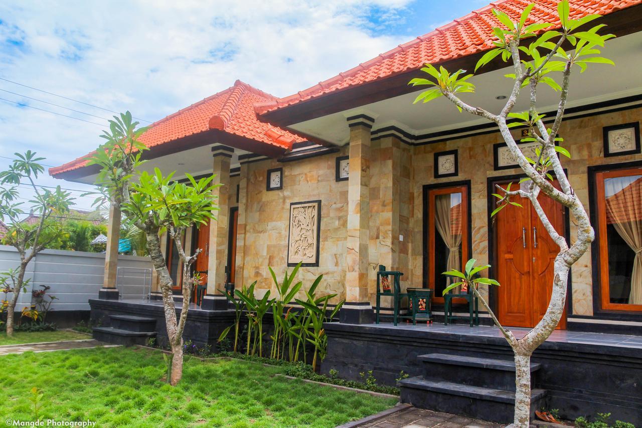 Deindra Nusa Inn Lembongan Exterior photo